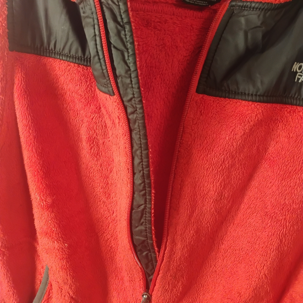 The North Face Fleece Jacket - Picture 8 of 10